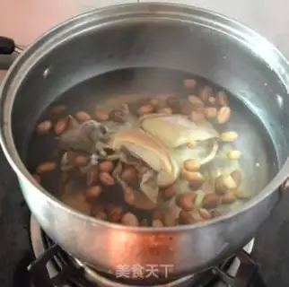 Make Peanut bone ink soup step 1