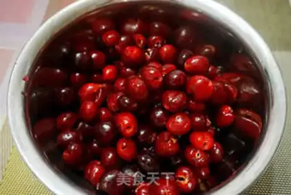 Make Homemade cherry sauce step 2