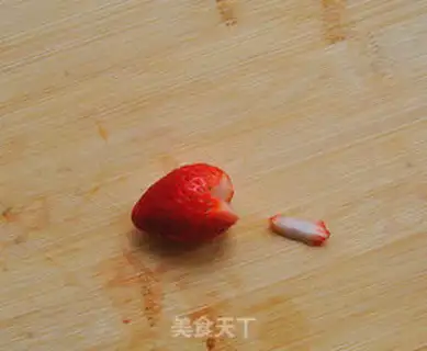 Make Strawberry Creative Palette step 0
