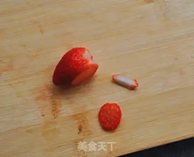 Make Strawberry Creative Palette step 1