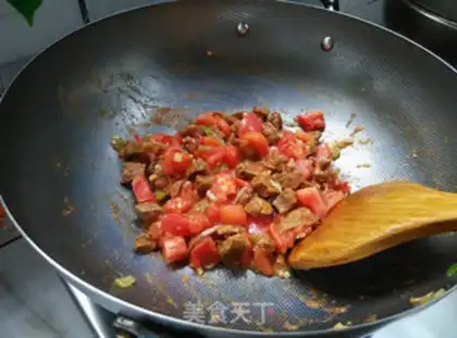Make Tomato beef noodles step 9