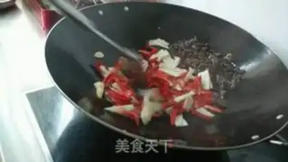 Make The duck is fried ginger step 6