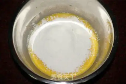 Make SpongeBob birthday cake step 2
