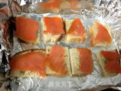 Make Salmon with toast step 1