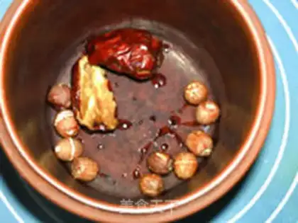Make Red-tree Lotus soup step 3