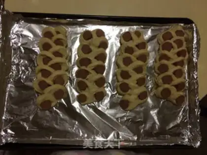 Make Onion sausage bread step 9