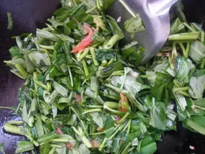Make Tomato fried the cabbage step 5