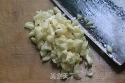 Make Garlic potatoes step 0