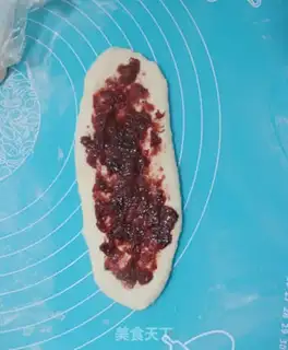 Make Strawberry sour yogurt step 5