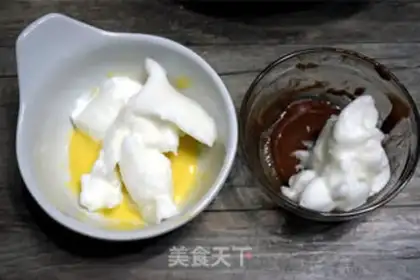 Make Bear-colored cake rolls step 4