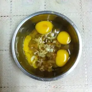 Make Squeeze the eggs step 2