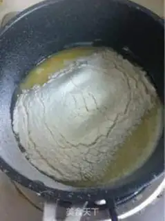Make Swan ice cream puff step 1