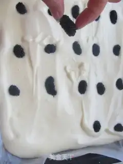 Make A bouquet cake step 5