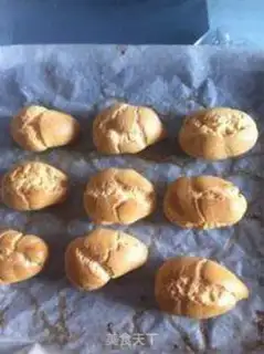Make Swan ice cream puff step 8