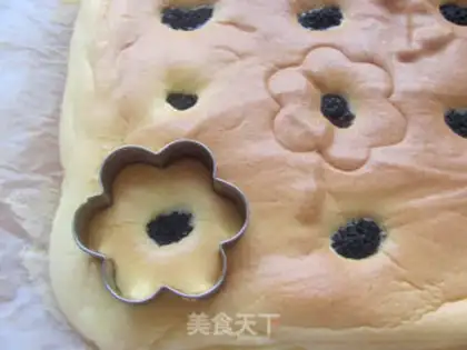 Make A bouquet cake step 7