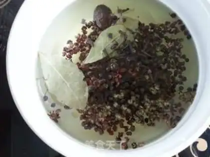 Make Spicy, hot shrimp step 3
