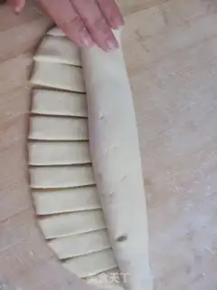 Make Smoky caterpillar bread step 7