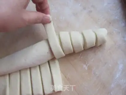 Make Smoky caterpillar bread step 8