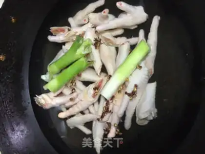 Make Pippie chicken feet step 2