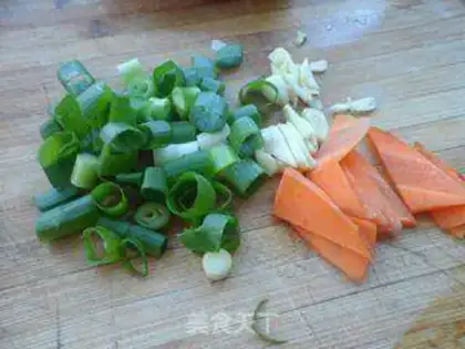 Make Autumn fried meat step 6