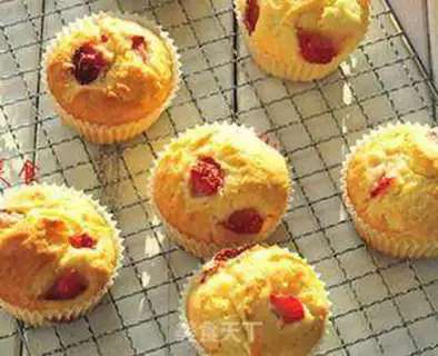 Make Yogurt strawberry cake step 4
