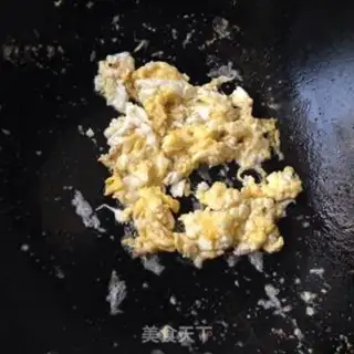 Make Tomato egg noodles step 1