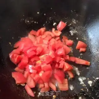 Make Tomato egg noodles step 2