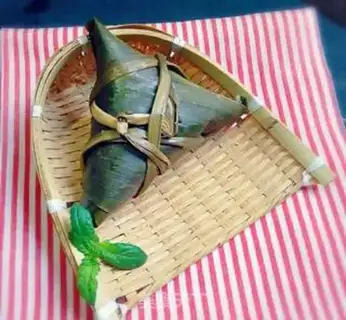 Make Red-tree rice dumplings step 12