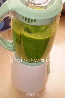 Make Handy spinach noodles step 1