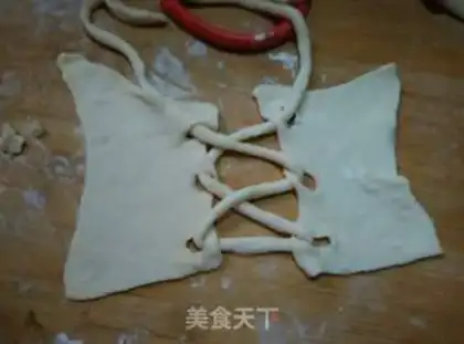 Make Shoes bread step 8