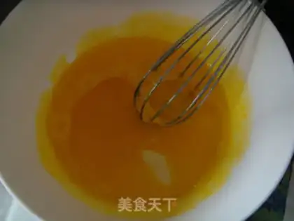 Make Handmade cake rolls step 1