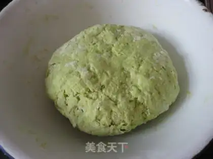 Make Pineseed tomato noodles step 1