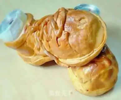 Make Shoes bread step 15