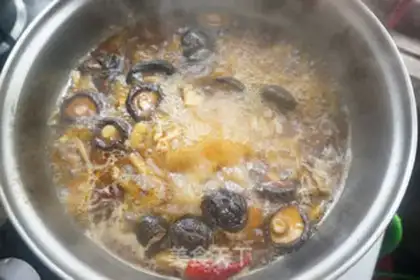 Make The story of chickens and mushrooms step 2