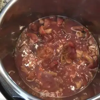 Make Red mushroom edible bone soup step 4