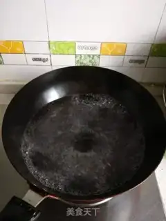 Make Shrimp eggs and dumplings step 1