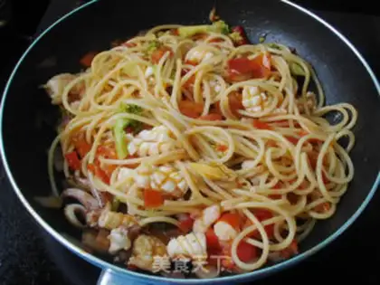 Make Seafood pasta step 10