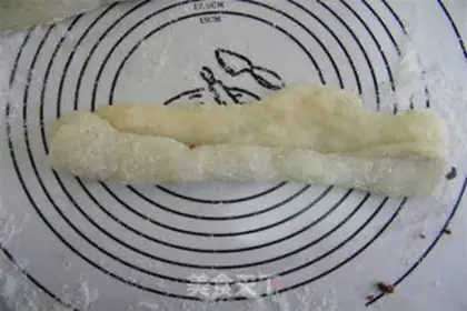 Make Snowflake rice cake step 6