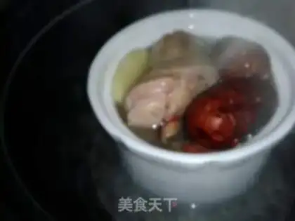 Make Snow Lotus chicken soup step 2