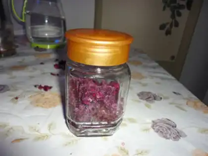 Make Homemade rose sauce step 5