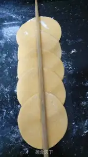 Make Soybean roses step 9