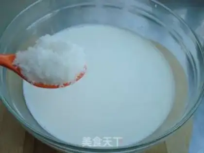 Make Bean milk popsicles step 1