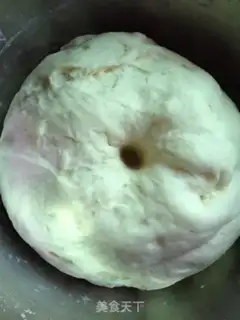 Make Shell red bean buns step 1