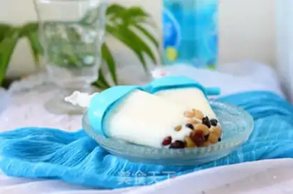 Make Bean milk popsicles step 6