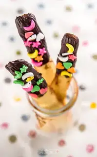 Make Dreamfinger crackers step 11