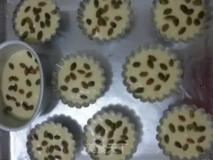 Make Pumpkin seed cake step 15
