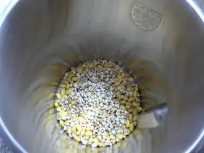 Make Red-tree rice soy sauce step 2