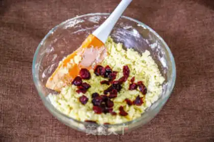 Make Cranberry scon step 3