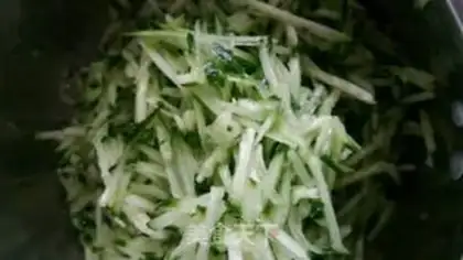 Make cucumber eggcake step 0