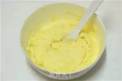 Make Orange juice cake step 4